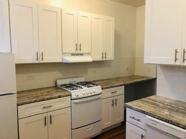 1 Bedroom Kitchen - 2527 Jackson