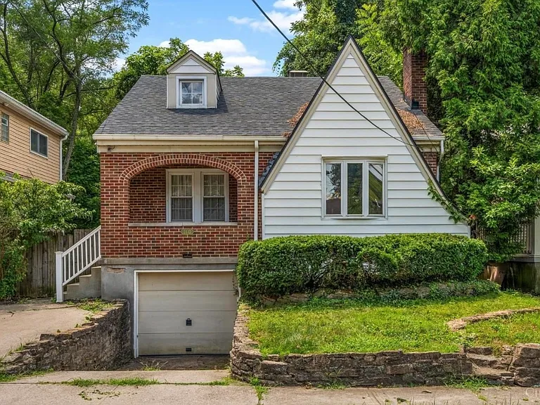3445 Oak View Pl — Photo 1
