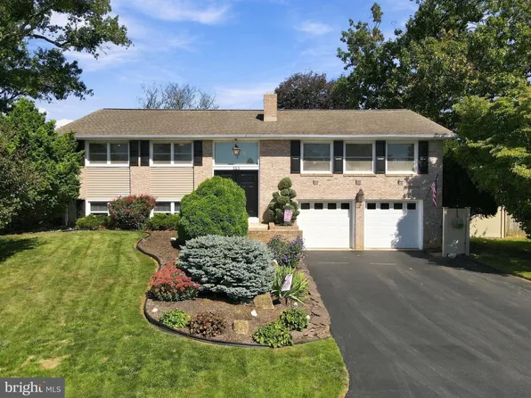 155 Harvest Ln, Chambersburg, PA 17202