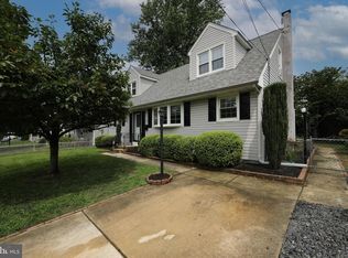 37 Woodbine Ave, Maple Shade, NJ 08052