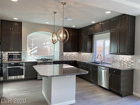 2nd image of 9861 Blackwood Canyon Ct