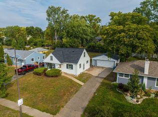 8924 Cedar Lake Rd S, Minneapolis, MN 55426