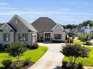 11 Godfrey Grove Dr, Simpsonville, SC 29681