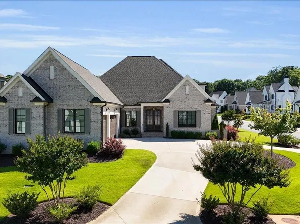 11 Godfrey Grove Dr, Simpsonville, SC 29681