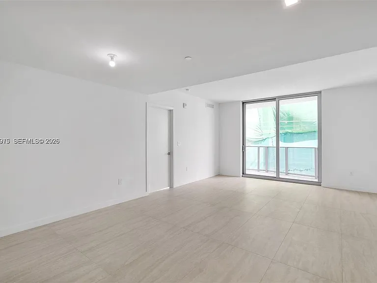 77 SE 5th St #4106 — Photo 3