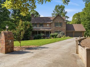 132 Winterbrook Dr, Kingsport, TN 37663