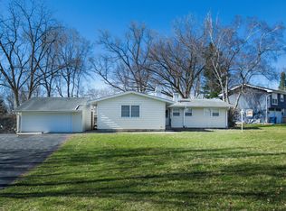 3005 Green Meadow Ln, Cary, IL 60013