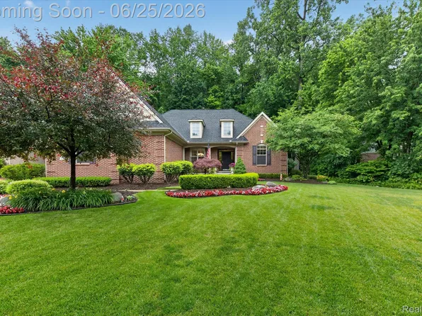 2512 Campbell Ct, Canton, MI 48188