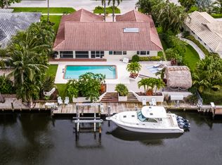 2076 Ascott Rd, North Palm Beach, FL 33408