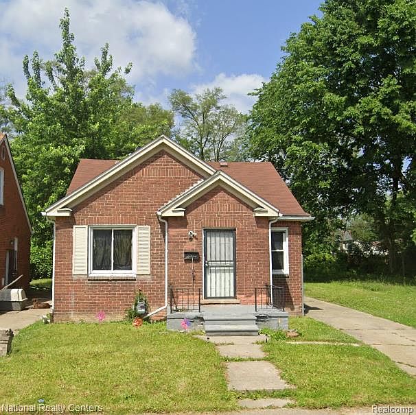 1st image of 16567 Murray Hill St