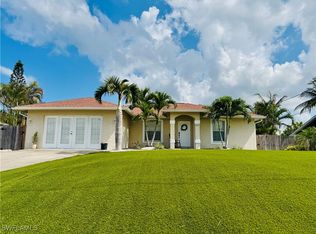 1221 Granada Blvd, Naples, FL 34103