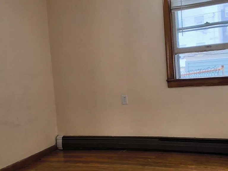 210 Hope St #1S — Photo 6