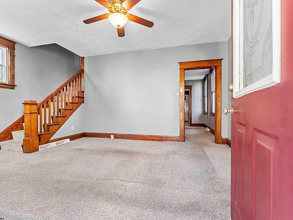 3rd image of 478 Winsley St