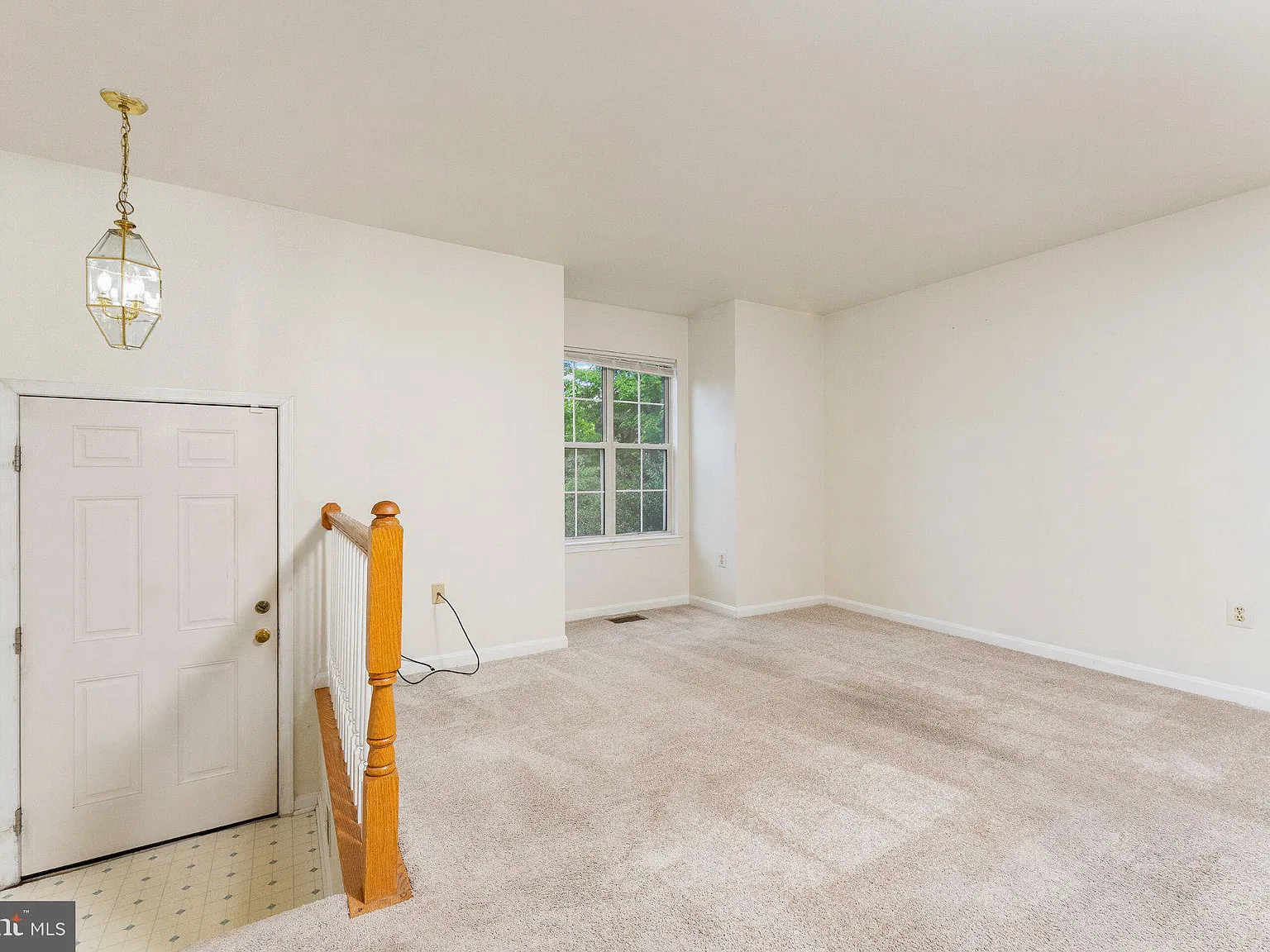 3 bed, 4.0 bath, 2124 sqft, $2,700 — Photo 4