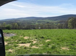 36350 Rolling Stones Ln, Hillsboro, VA 20132