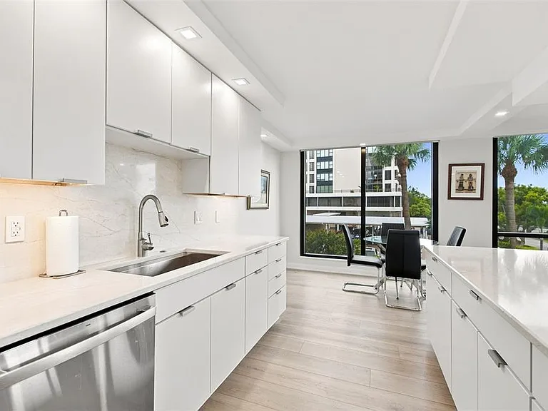 707 S Gulfstream Ave #207 — Photo 8