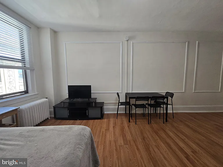 1324 Locust St #1530 — Photo 9