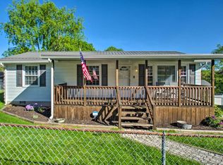 119 Tully Ave, Fayetteville, WV 25840