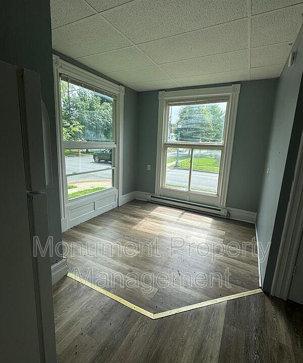 1st image of 334 Clay St APT 2