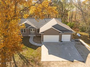 21535 78th St, Martelle, IA 52305