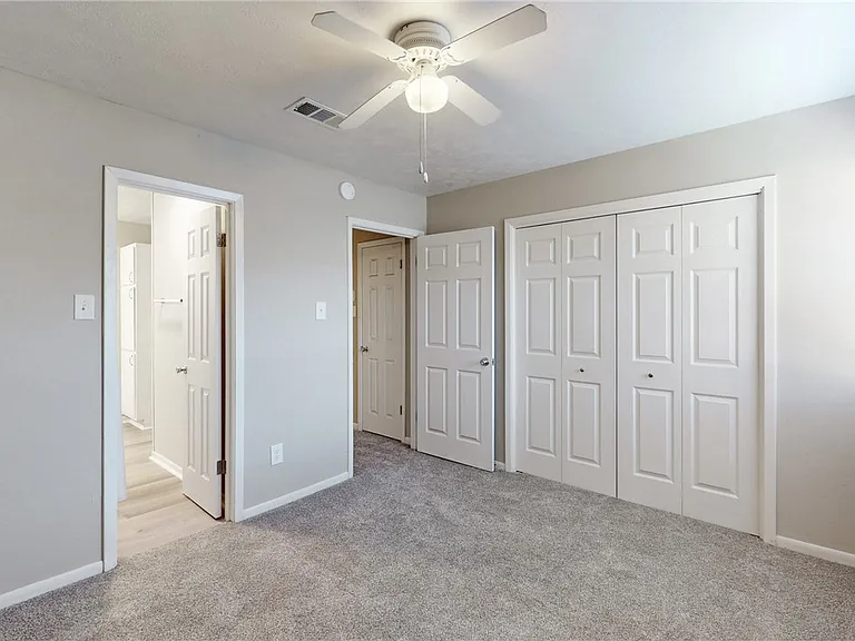 1409 Airline Dr #B — Photo 21