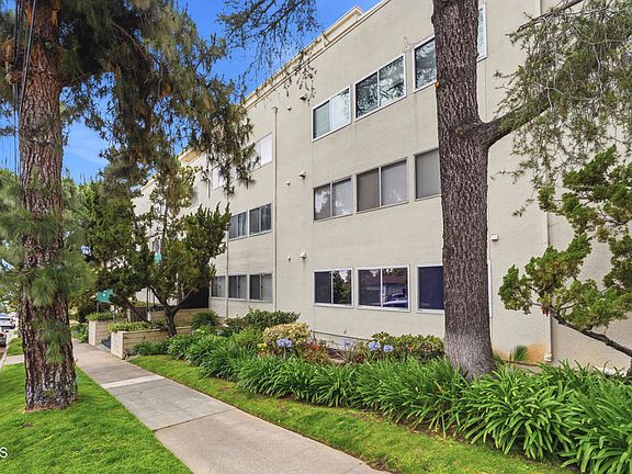 3rd image of 1015 N Michillinda Ave APT 304