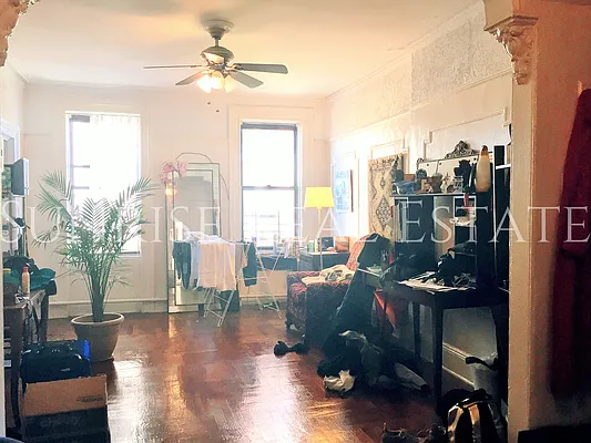 Rented by Sunrise Real Estate | media 43