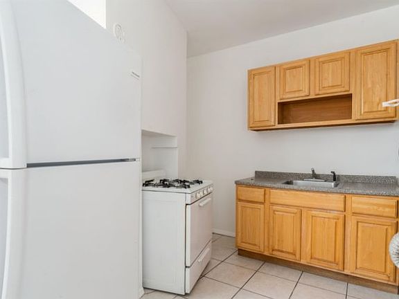 3rd image of 53 Virginia Ave #1
