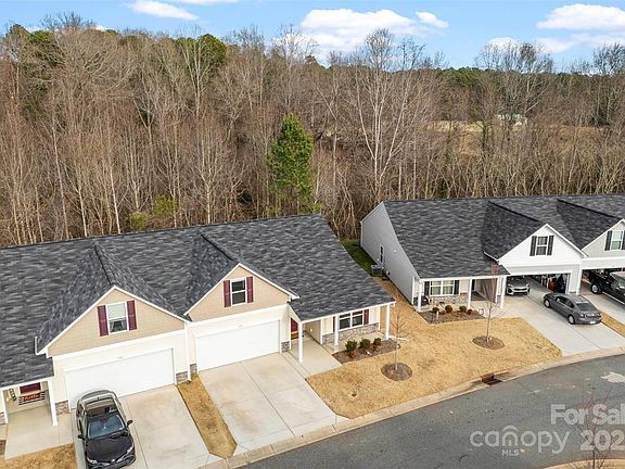 3rd image of 1355 Amberlight Cir