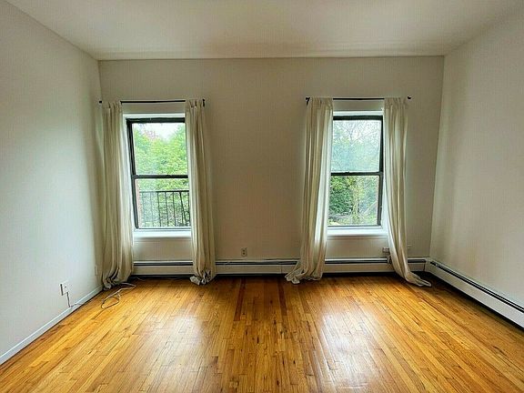 2nd image of 119 Avenue A APT 4F