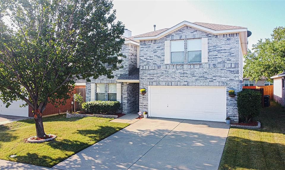 1st image of 1045 Silver Spur Ln