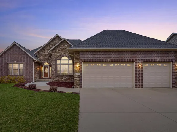 4126 Carlton Dr, Cedar Falls, IA 50613