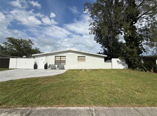 3900 SW 60th Ave, Davie, FL 33314