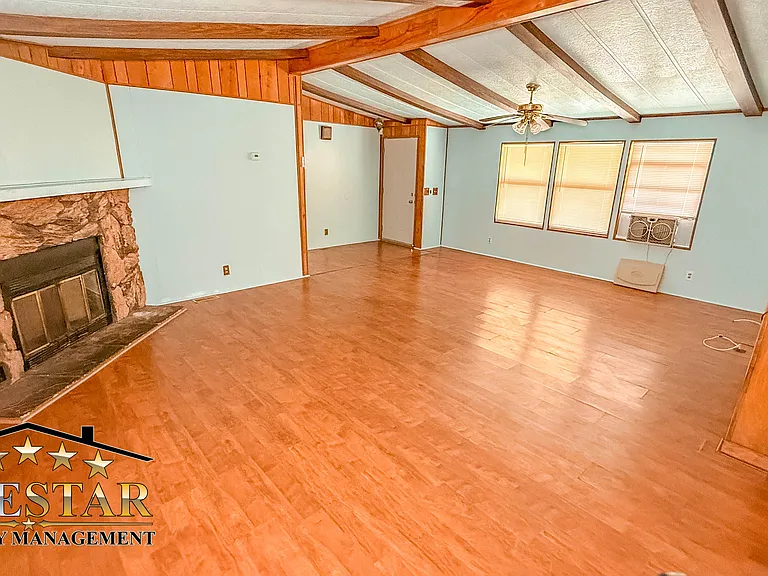 223 McCord Ave — Photo 4