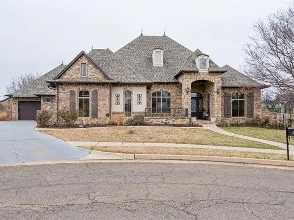 17205 Osprey Cir, Edmond, OK 73012