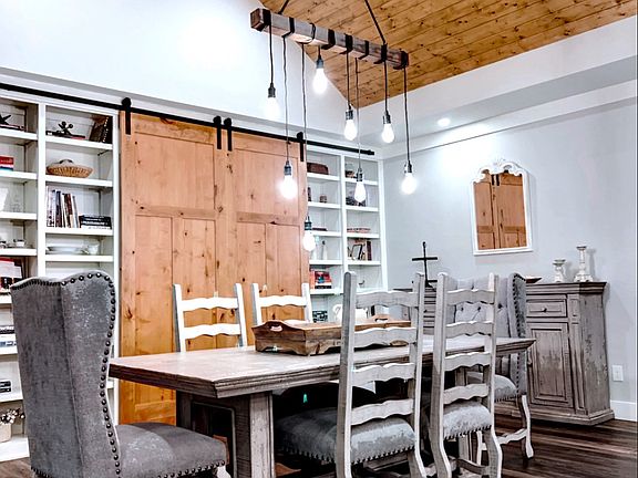 5th image of 20 Windjammer Ct