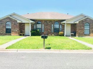903B Camellia Ct, College Station, TX 77840