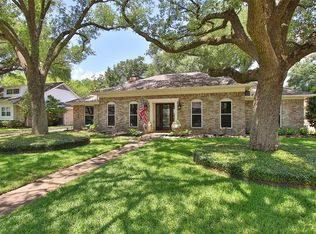 9914 Vogue Ln, Houston, TX 77080