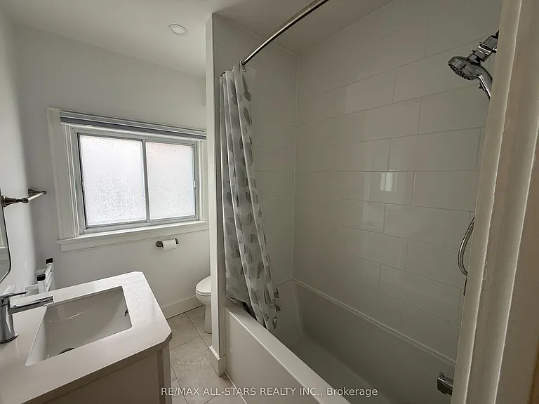 92 39th St #2 — Photo 11