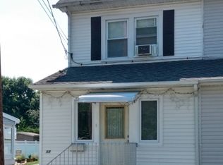 17 Walnut St, Pompton Lakes, NJ 07442