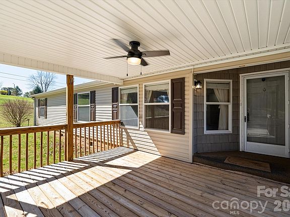 3rd image of 18 Ford Valley Rd