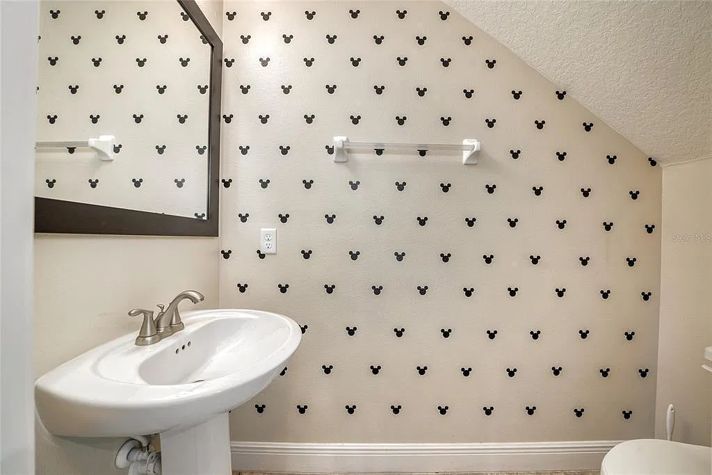 3 bed, 1632 sqft, $2,599 — Photo 4