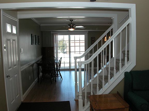 Entry (towards dining room)