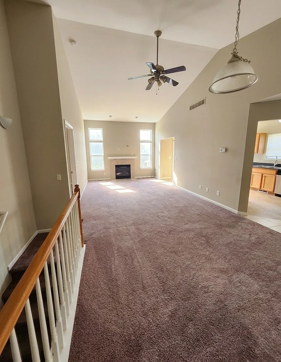 2 bed, 1300 sqft, $1,999 — Photo 2