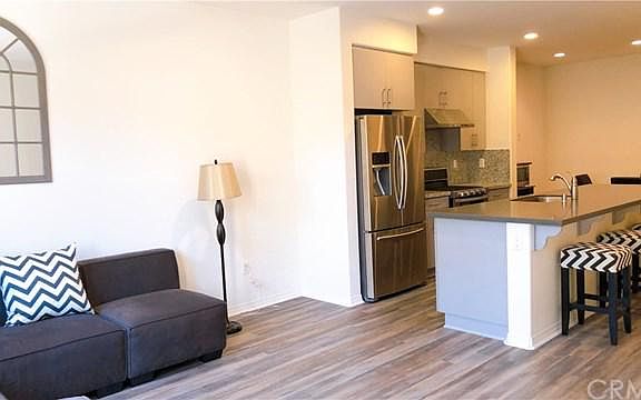 4th image of 278 S Arroyo Dr Unit B