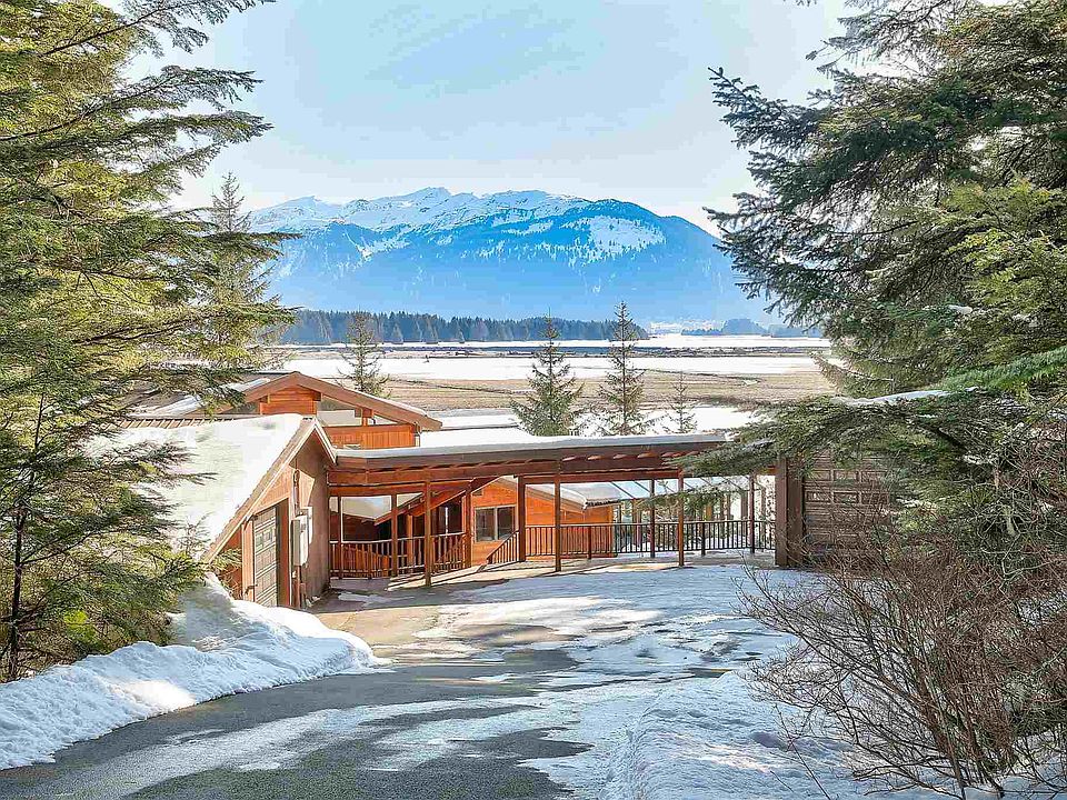 1st image of 1335 Mendenhall Peninsula Rd
