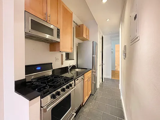 Rented by Citified Realty Group LLC | media 10
