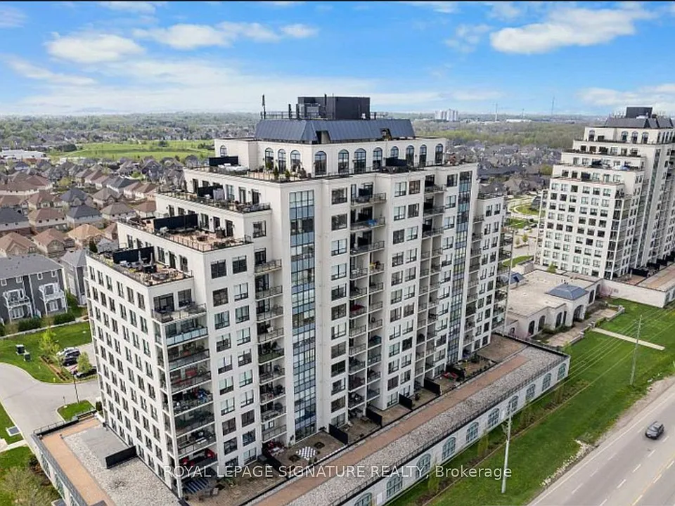 240 Villagewalk Blvd #211