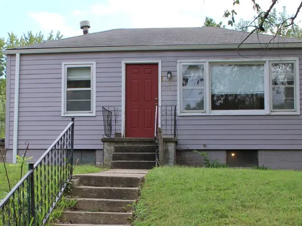 1111 Pawnee St, Leavenworth, KS 66048