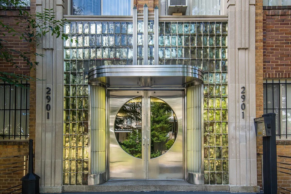 Art Deco Exterior - Park Crescent